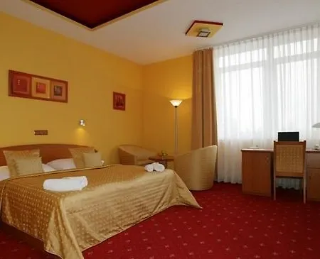 Medium Hotel 4*