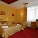 Medium Hotel 4*