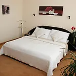 Medium Hotel 4*